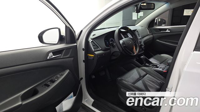 Hyundai Tucson Diesel 1.7 2WD Style 2016 — фото 10