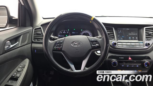 Hyundai Tucson Diesel 1.7 2WD Style 2016 — фото 13