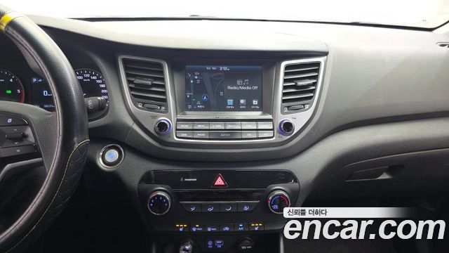 Hyundai Tucson Diesel 1.7 2WD Style 2016 — фото 14