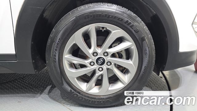 Hyundai Tucson Diesel 1.7 2WD Style 2016 — фото 21