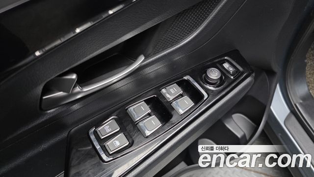 KG Mobility (SsangYong) Beautiful Korando Gasoline 1.5 2WD C5 Plus 2020 — фото 29