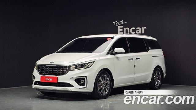 Kia Carnival 9-Seater Prstige