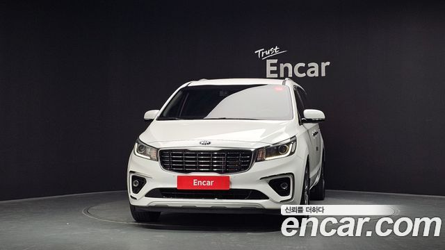 Kia Carnival 9-Seater Prstige 2019 — фото 3