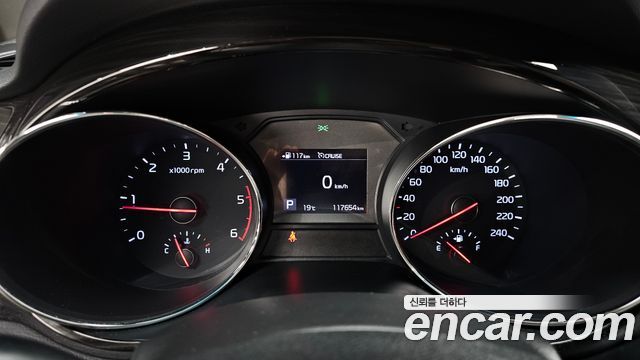 Kia Carnival 9-Seater Prstige 2019 — фото 8