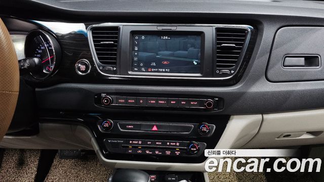 Kia Carnival 9-Seater Prstige 2019 — фото 14