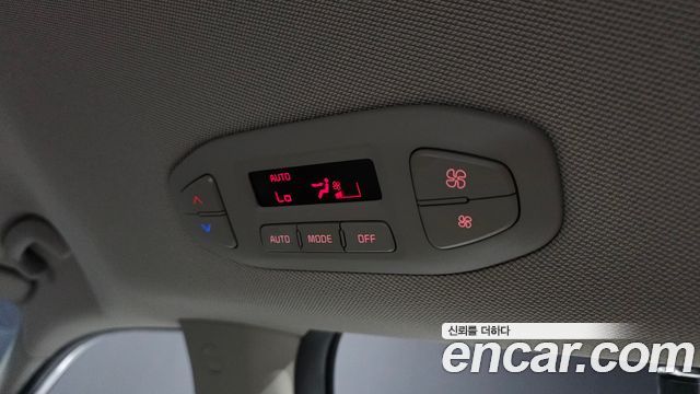 Kia Carnival 9-Seater Prstige 2019 — фото 31