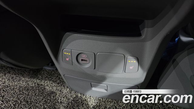 Kia Carnival 9-Seater Prstige 2019 — фото 32