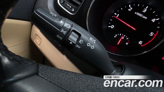 Kia Carnival 9-seater Hi-Limousine Luxury 2018 — фото 16