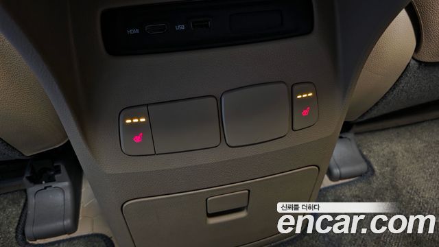 Kia Carnival 9-seater Hi-Limousine Luxury 2018 — фото 19