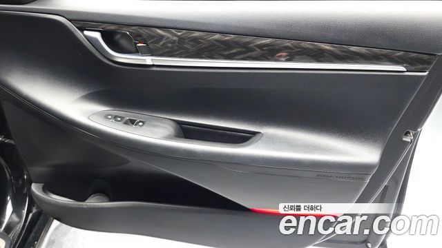 Hyundai Grandeur (IG) 2.4 Premium 2019 — фото 24