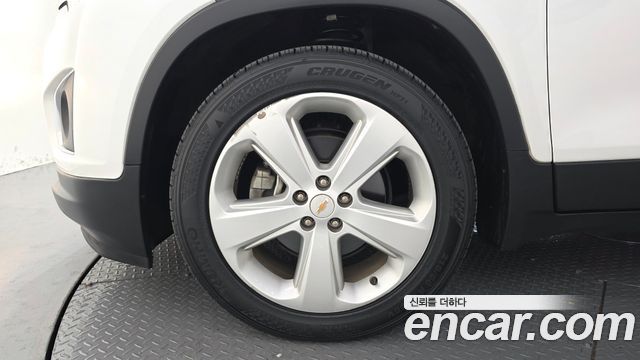 Chevrolet Trax 1.4 Premium 2015 — фото 5