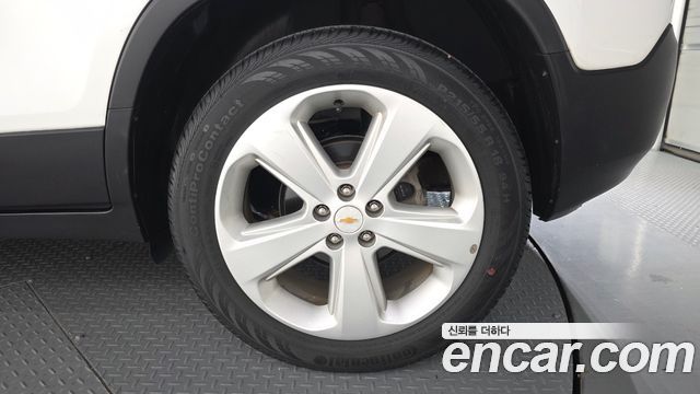 Chevrolet Trax 1.4 Premium 2015 — фото 21