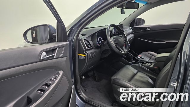 Hyundai Tucson Gasoline 1.6 turbo 2WD Modern 2019 — фото 11