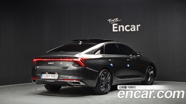 Kia K8 2.5 Gasoline 2WD Signature Special 2023 — фото 2