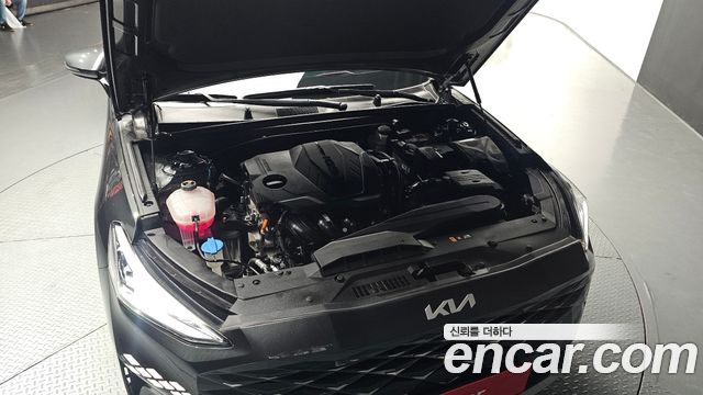Kia K8 2.5 Gasoline 2WD Signature Special 2023 — фото 6