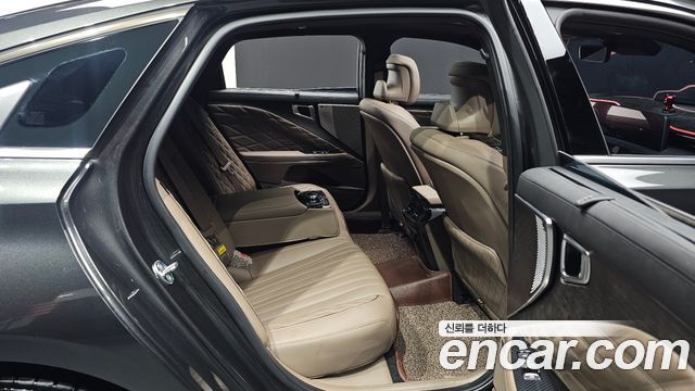 Kia K8 2.5 Gasoline 2WD Signature Special 2023 — фото 11
