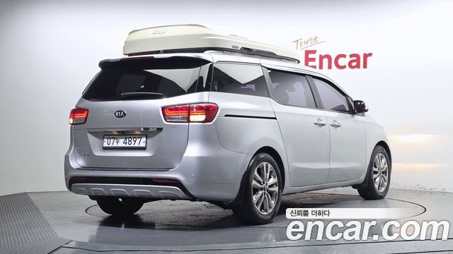 Kia Carnival 9-seater Prestige 2015 — фото 2