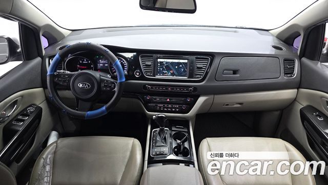 Kia Carnival 9-seater Prestige 2015 — фото 7