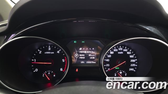 Kia Carnival 9-seater Prestige 2015 — фото 8