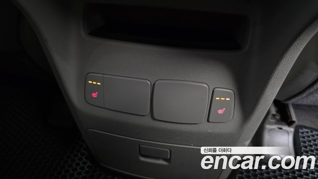 Kia Carnival 9-seater Prestige 2015 — фото 23
