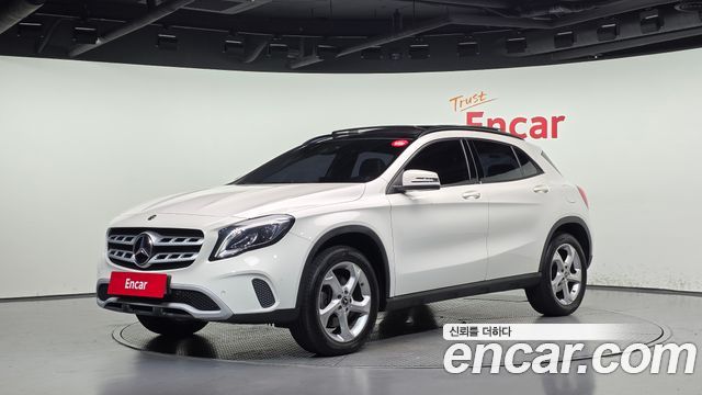 Mercedes-Benz GLA-Class (X156) GLA220