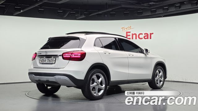 Mercedes-Benz GLA-Class (X156) GLA220 2018 — фото 2