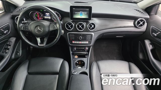 Mercedes-Benz GLA-Class (X156) GLA220 2018 — фото 7