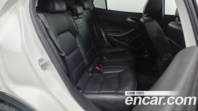 Mercedes-Benz GLA-Class (X156) GLA220 2018 — фото 12