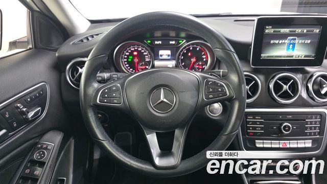 Mercedes-Benz GLA-Class (X156) GLA220 2018 — фото 13
