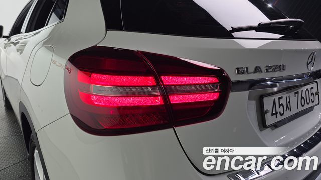 Mercedes-Benz GLA-Class (X156) GLA220 2018 — фото 23