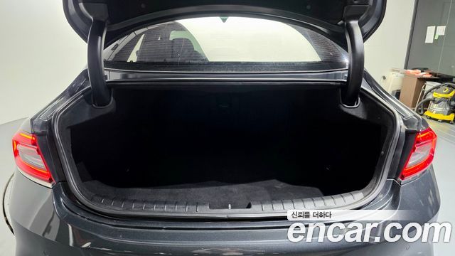 Hyundai Grandeur (IG) 3.0 Modren Basic (Rental car) 2018 — фото 20