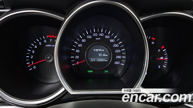 Kia K5 LPI Luxury 2014 — фото 8