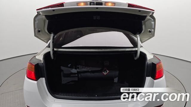 Kia K5 LPI Luxury 2014 — фото 30
