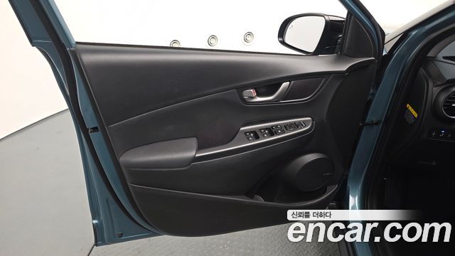Hyundai Kona 1.6 Turbo 2WD Premium 2018 — фото 24