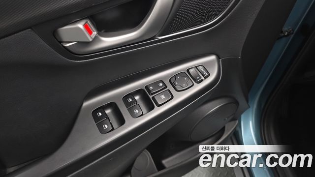 Hyundai Kona 1.6 Turbo 2WD Premium 2018 — фото 28