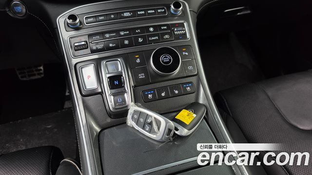 Hyundai Santa Fe HEV 1.6 2WD Prestige 2022 — фото 9
