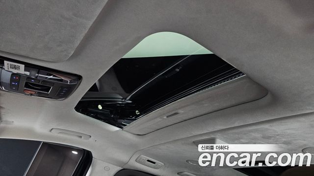 Hyundai Staria HEV 1.6 Lounge 7-Seater Inspiration 2025 — фото 19