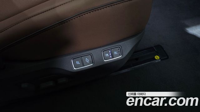 Hyundai Staria HEV 1.6 Lounge 7-Seater Inspiration 2025 — фото 33