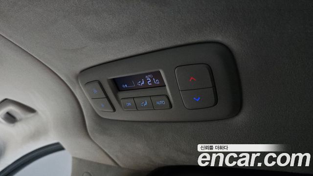 Hyundai Staria HEV 1.6 Lounge 7-Seater Inspiration 2025 — фото 34
