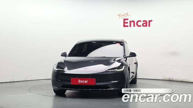 Tesla Model 3 Standard RWD 2026 — фото 3