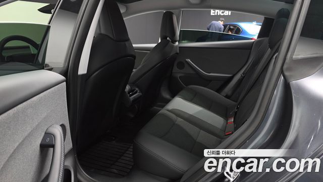 Tesla Model 3 Standard RWD 2026 — фото 11
