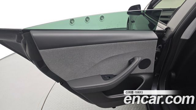 Tesla Model 3 Standard RWD 2026 — фото 25