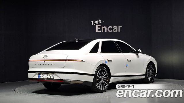 Hyundai Grandeur Hybrid (GN7) Calligraphy 2025 — фото 2