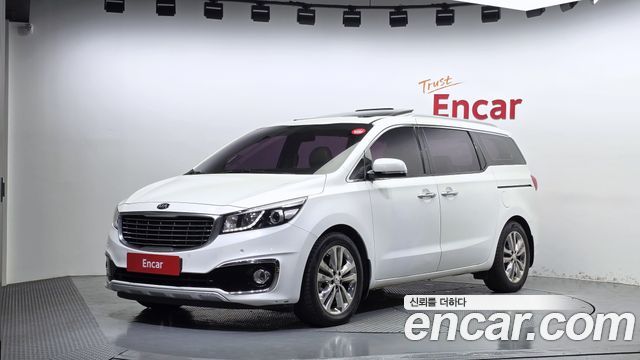 Kia Carnival 9-seater Noblesse 2016 — фото 1