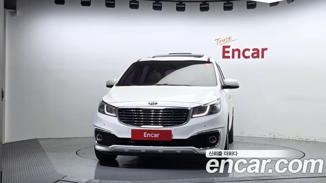 Kia Carnival 9-seater Noblesse 2016 — фото 3