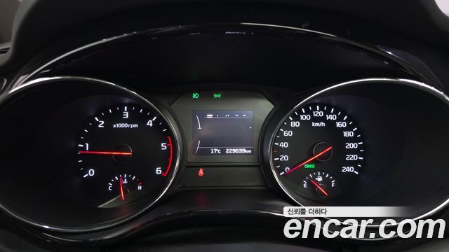 Kia Carnival 9-seater Noblesse 2016 — фото 8