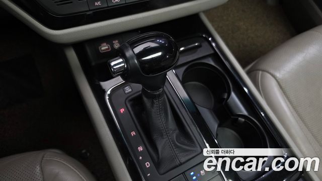 Kia Carnival 9-seater Noblesse 2016 — фото 9