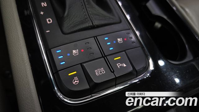 Kia Carnival 9-seater Noblesse 2016 — фото 16