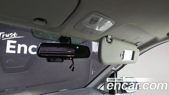 Hyundai Grand Starex Van 3-Seater Smart 2019 — фото 19