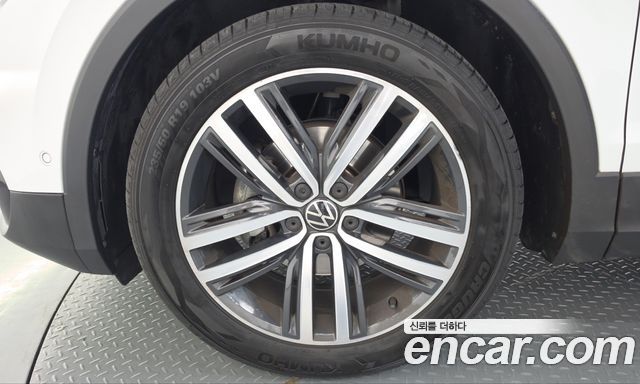 Volkswagen Tiguan (II) 2.0 TDI Prestige 2021 — фото 5